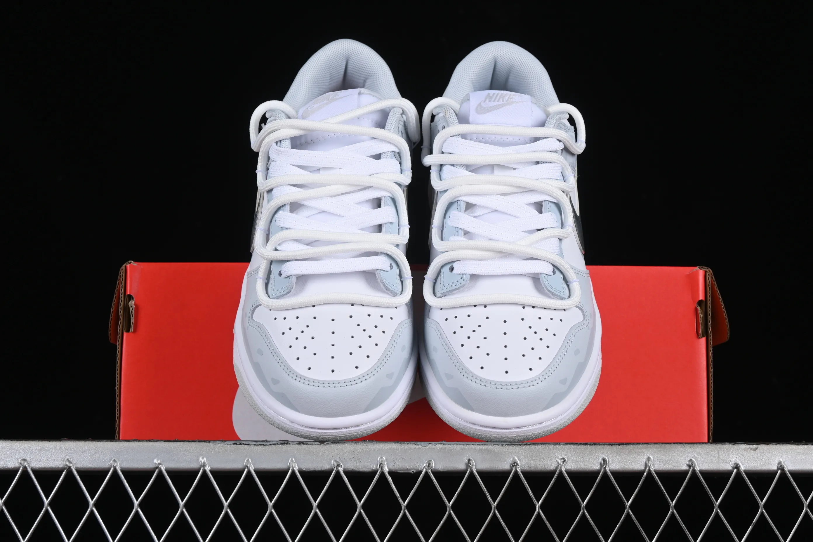 All categories Nk SB Dunk series Nk SB Dunk Low low-top sneakers Nk Dunk Low Retro light gray blue silver SB strap low-top casual sneakers HF0730-160